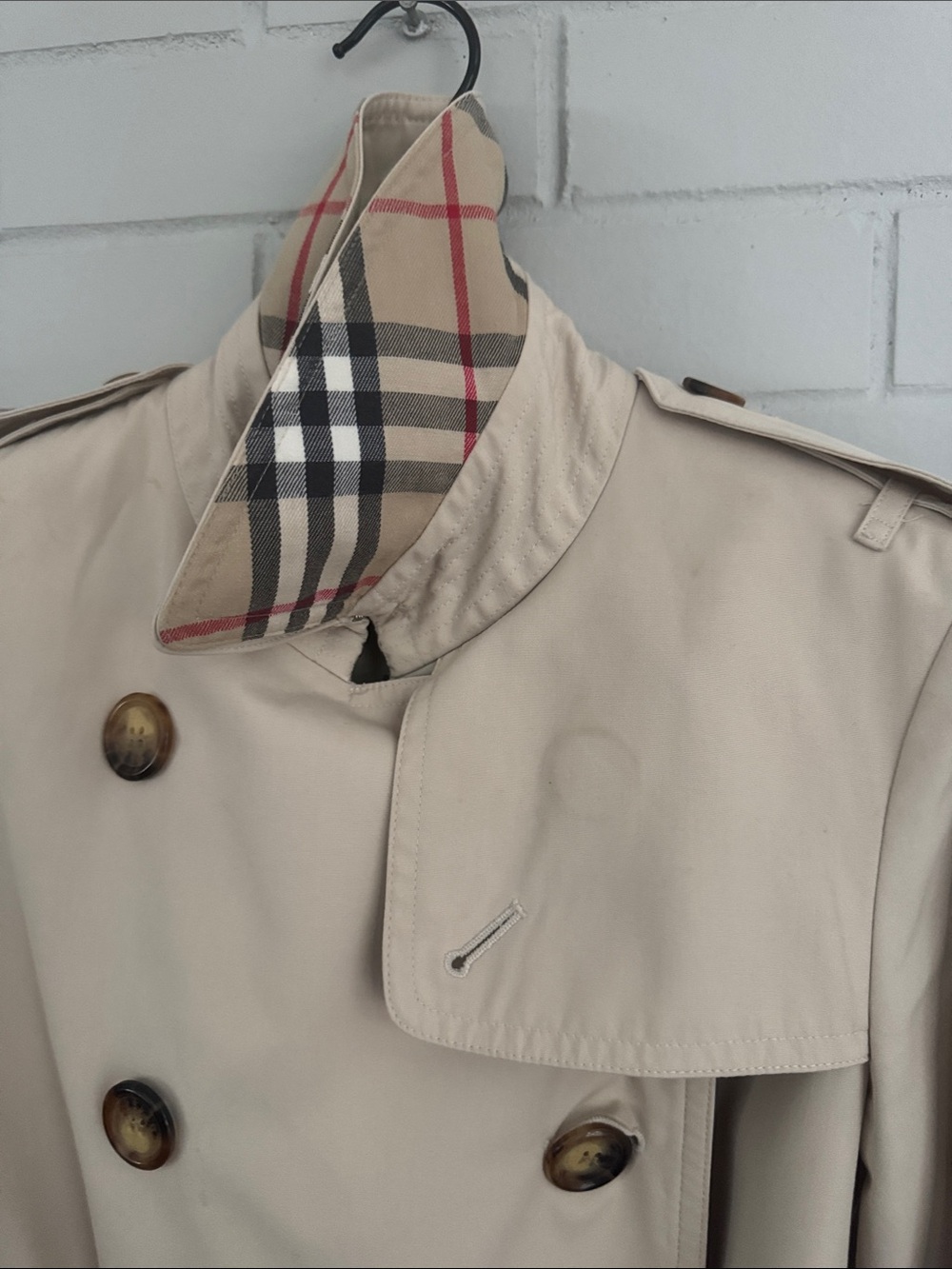 Burberry Kensington Trench Coat - Picture 3 of 15